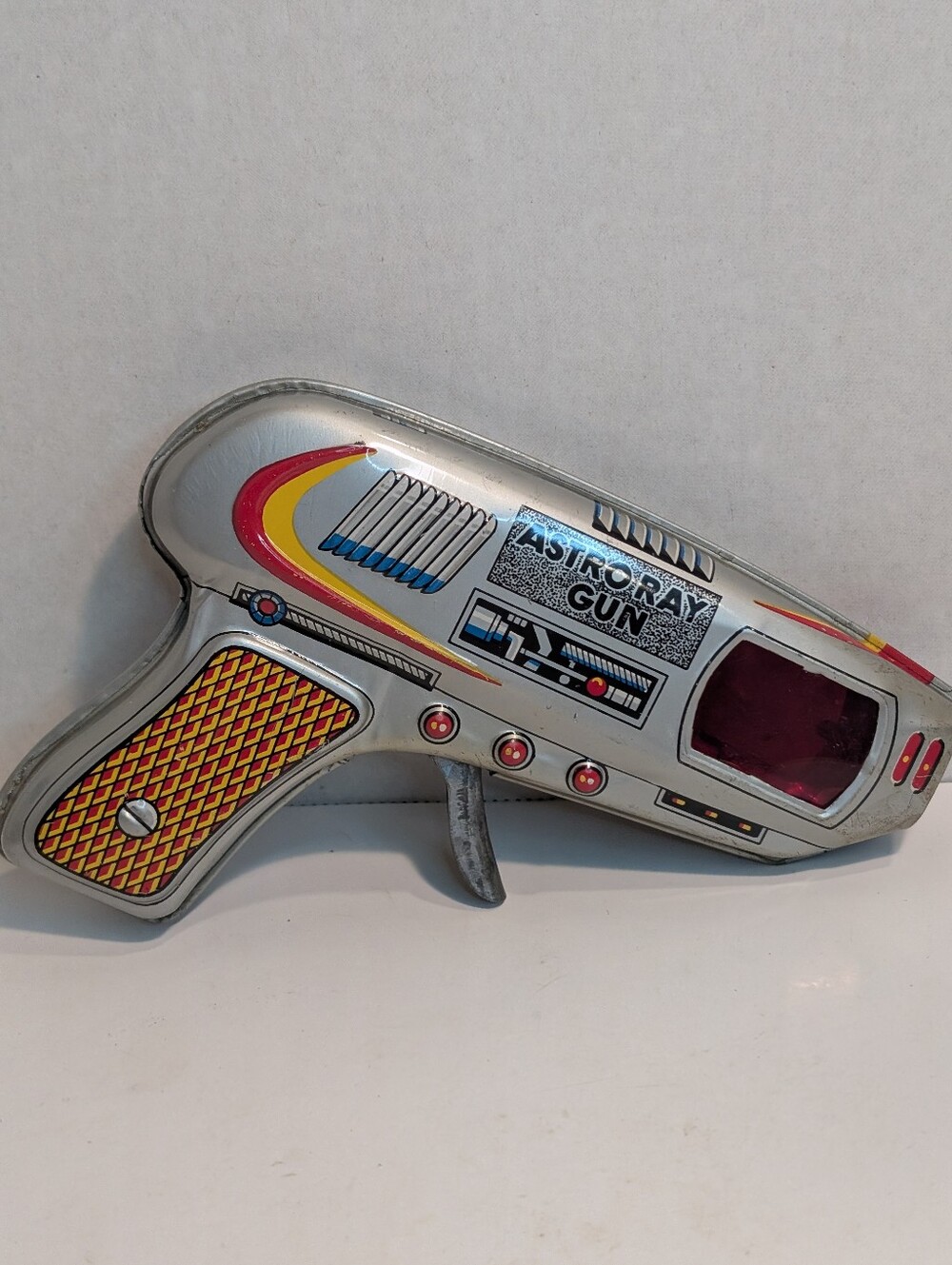A vintage Shudo Astro Ray Gun toy from the 1950s or 1960s, made in Japan.